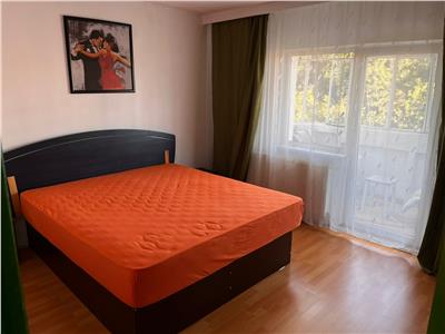 Apartament 3 camere decomandate, parcare, Plopilor