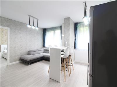 Apartament ULTRAFINISAT,spatios,3 camere,2 parcari, Semicentral,Platinia