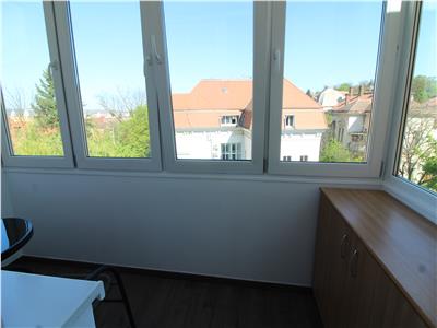 Apartament 3 camere, parcare, str.Republicii, Piata Lucian Blaga