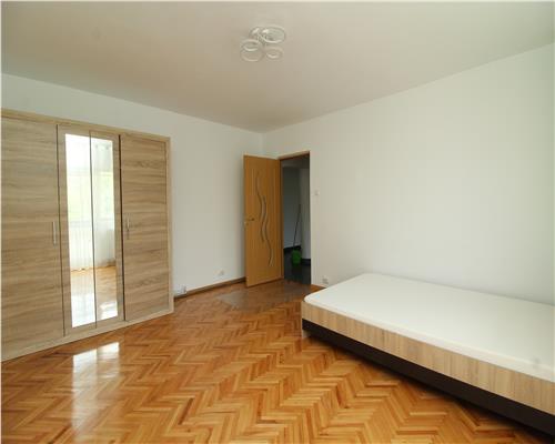 Apartament 4 camere decomandate, garaj, Zorilor, zona Tatra