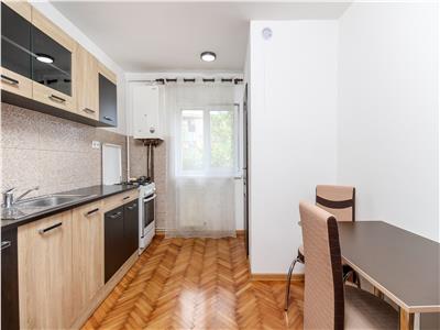 Apartament 3 camere decomandate, UMF, Spitalul de Recuperare, Zorilor