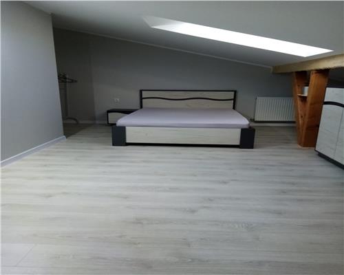 Apartament pe 2 niveluri, 140 mp, 4 camere, parcare, Someseni