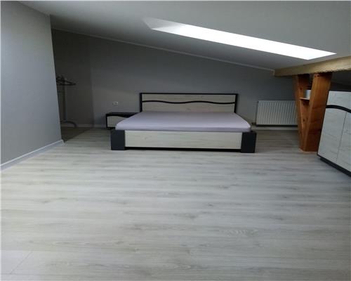 Apartament pe 2 niveluri, 140 mp, 4 camere, parcare, Someseni