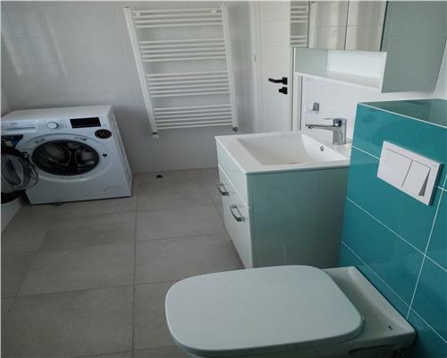 Apartament pe 2 niveluri, 140 mp, 4 camere, parcare, Someseni