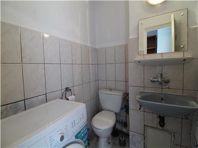 Apartament spatios cu 2 camere, etaj 2, Dambul Rotund, zona Lidl